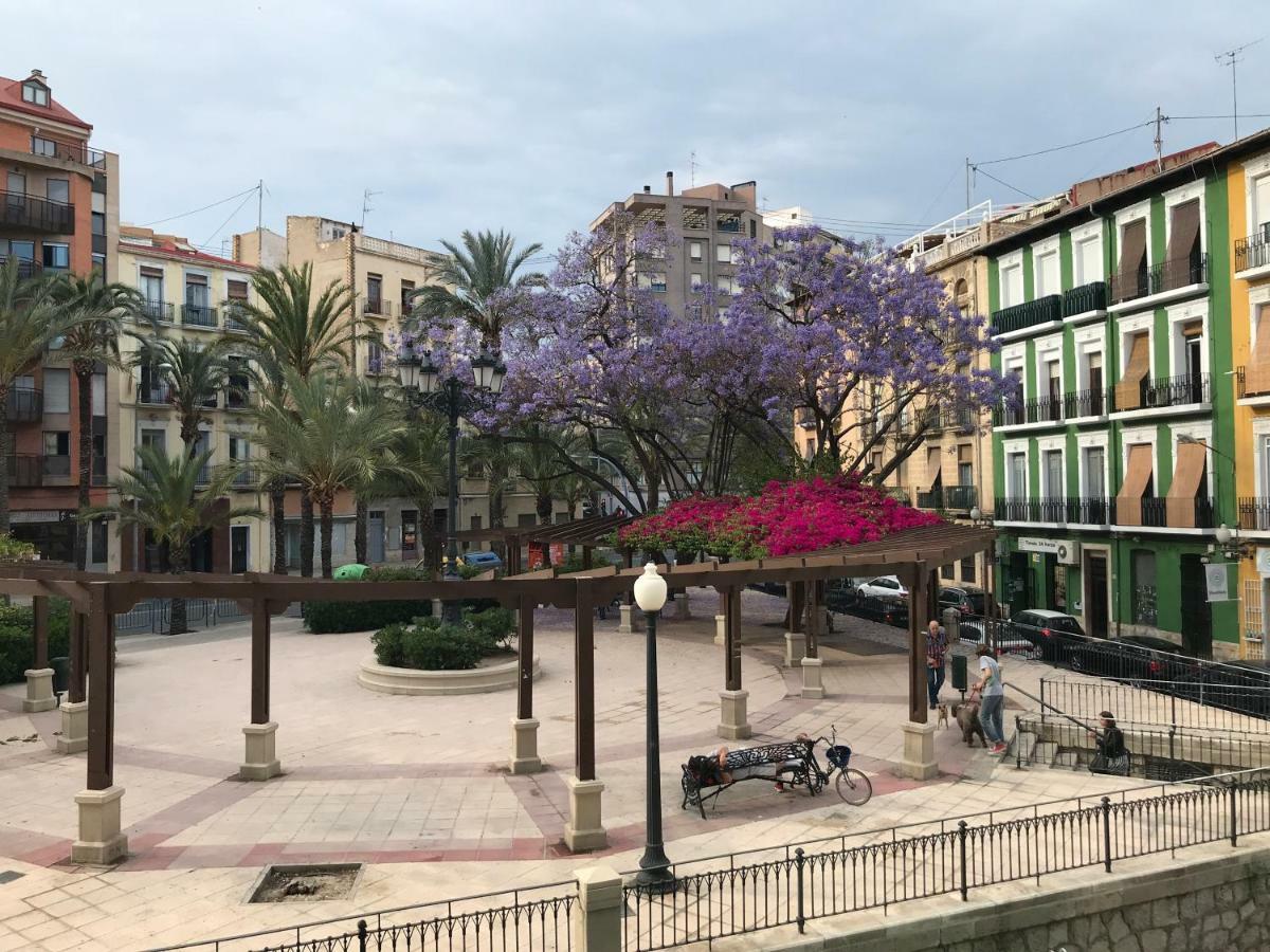 La Casa De Los Espejos Alicante Exteriör bild